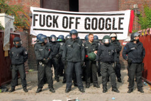 Besetzung der Google-Räume | Friedlicher Protest 7.9.2018 | Foto: Umbruch Bildarchiv e.V.